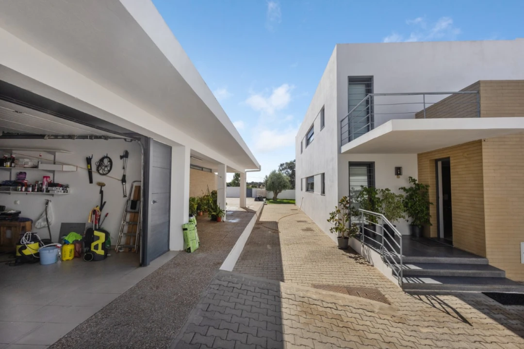 Moradia T4 para Venda em Santa Maria do Castelo e Santiago e Santa Susana Foto 21