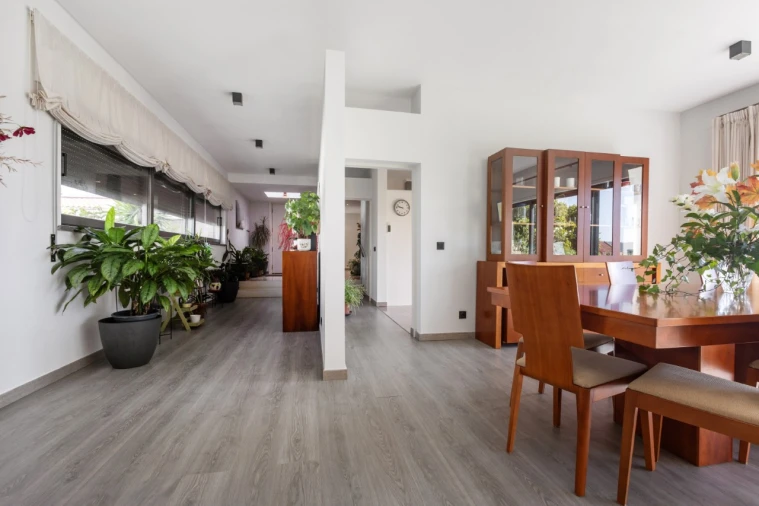 Moradia T4 para Venda em Santa Maria do Castelo e Santiago e Santa Susana Foto 6