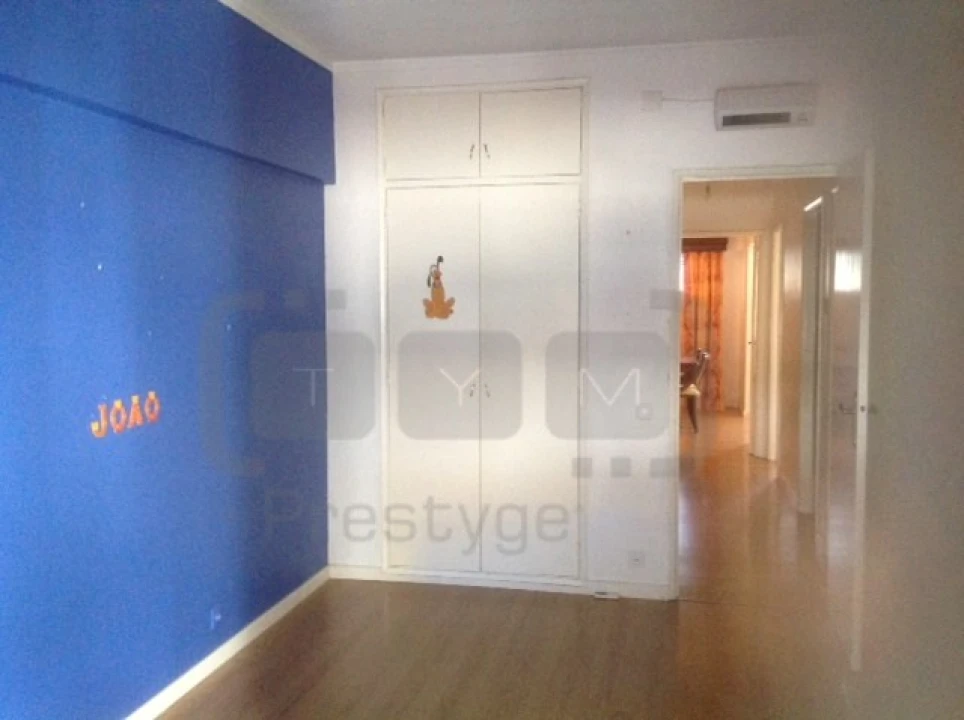 Apartamento T2 para Venda em São João Baptista e Santa Maria dos Olivais Foto 5