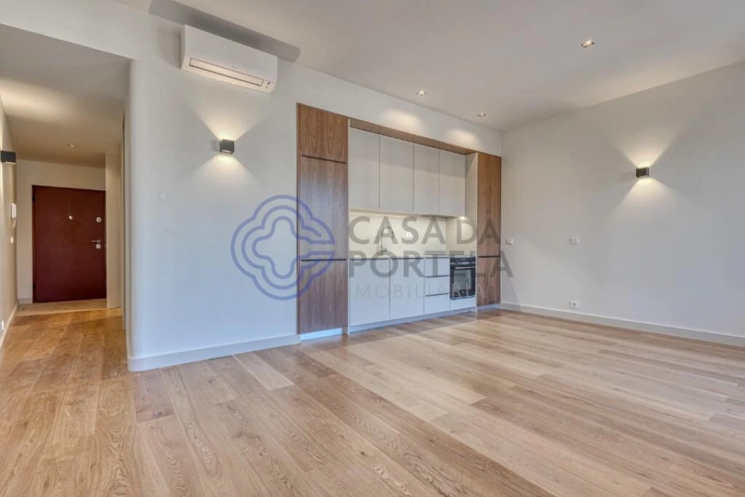 Apartamento T1 para Venda em Cedofeita, Santo Ildefonso, Sé, Miragaia, São Nicolau e Vitória Foto 5