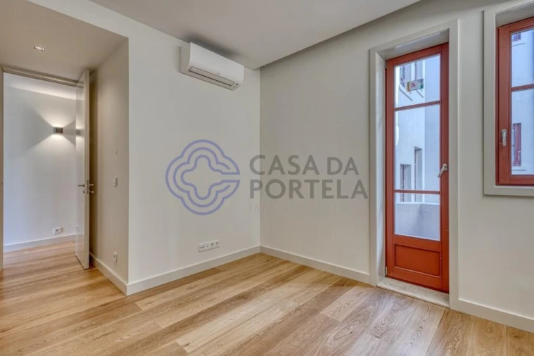 Apartamento T1 para Venda em Cedofeita, Santo Ildefonso, Sé, Miragaia, São Nicolau e Vitória Foto 3