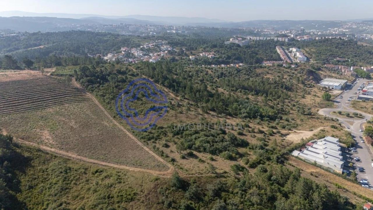 Terreno para Venda em Sé Nova, Santa Cruz, Almedina e São Bartolomeu Foto 3