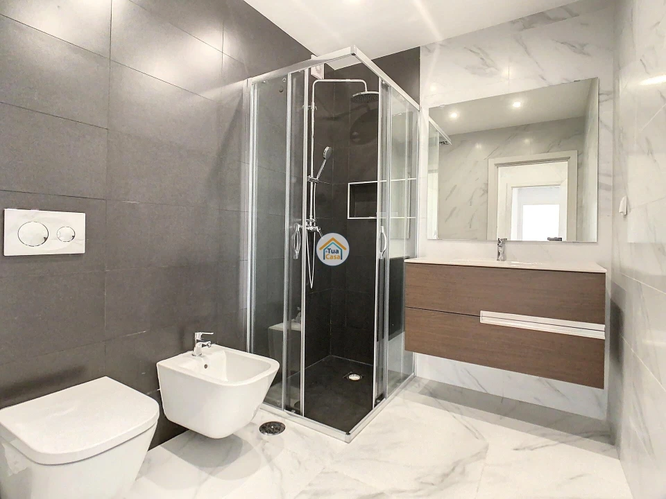 Apartamento T1 para Venda em Olhão Foto 21