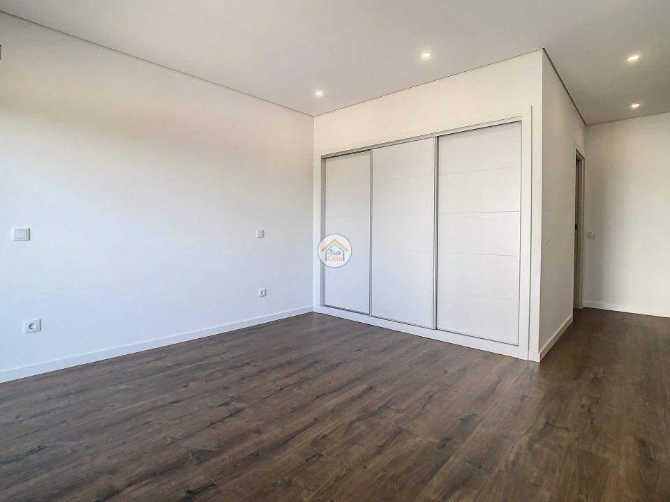 Apartamento T1 para Venda em Olhão Foto 26