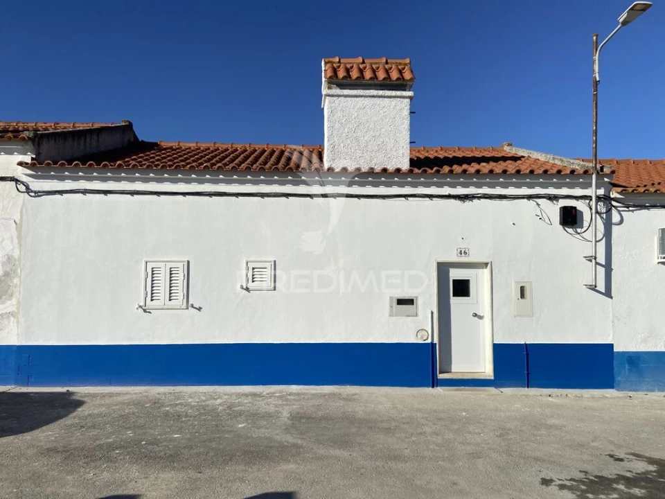 Moradia T2 para Venda em Capelins (Santo Antonio) Foto 1