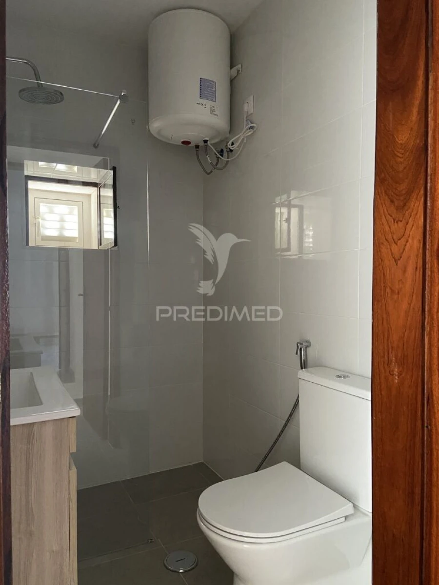 Moradia T2 para Venda em Capelins (Santo Antonio) Foto 14