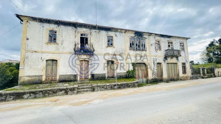 Moradia T8 para Venda em Figueira de Lorvão Foto 9