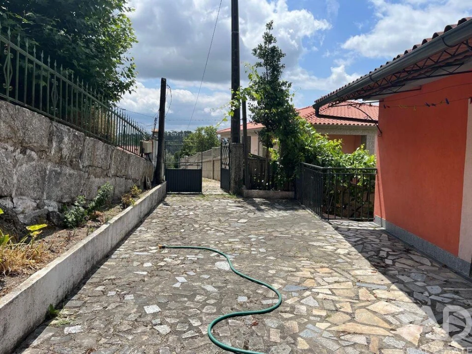 Moradia T2 para Venda em Rendufinho Foto 16