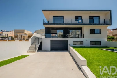 Moradia T4 para Venda em Silveira