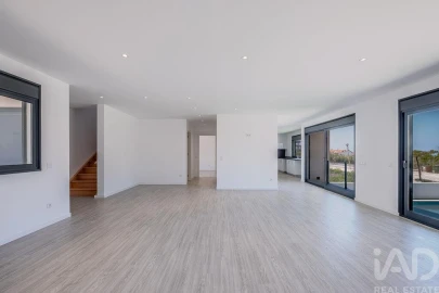 Moradia T4 para Venda em Silveira