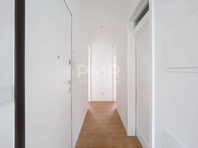 Apartamento T2 para Venda em São Vicente Foto 12