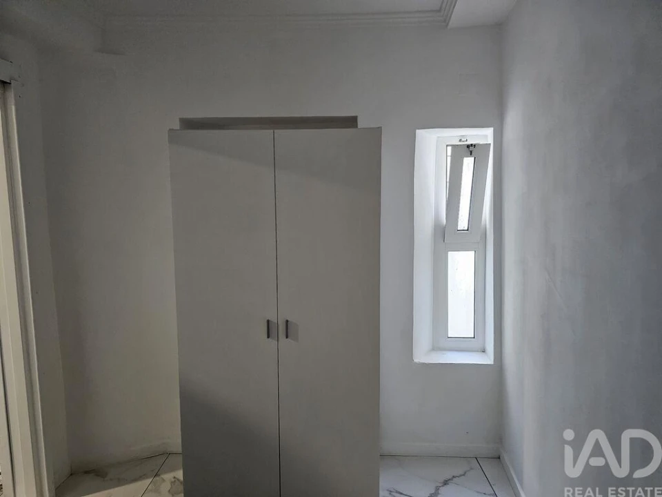 Prédio para Venda em Eiras e São Paulo de Frades Foto 18