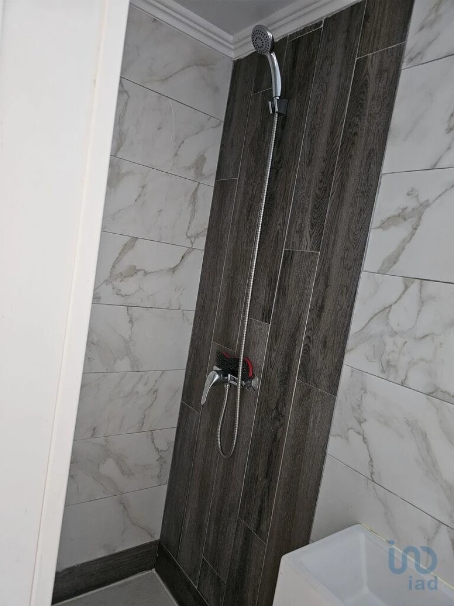 Prédio para Venda em Eiras e São Paulo de Frades Foto 9