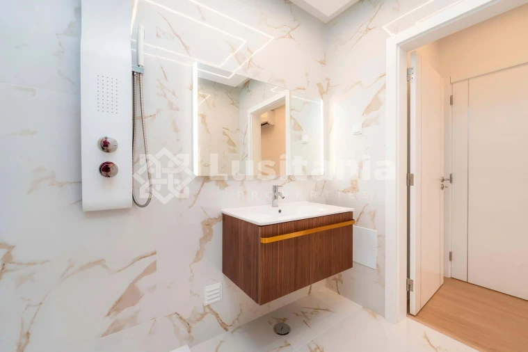 Apartamento T3 para Venda em Quarteira Foto 13