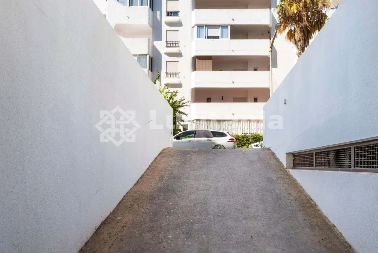 Apartamento T3 para Venda em Quarteira Foto 37