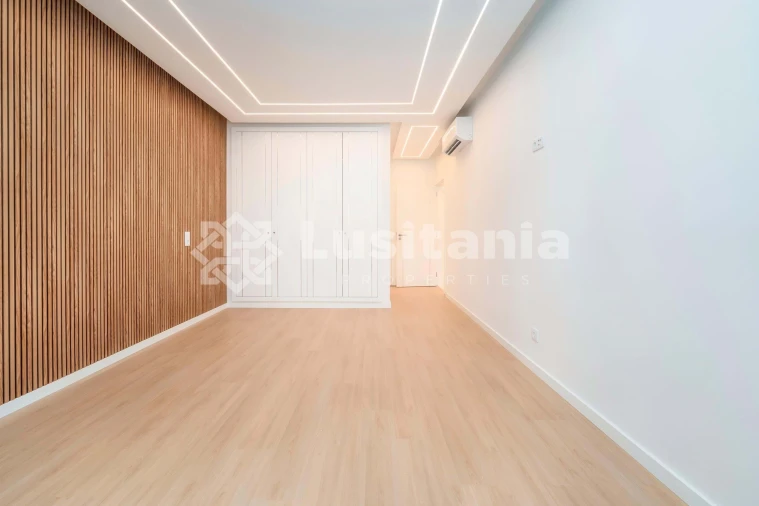 Apartamento T3 para Venda em Quarteira Foto 24