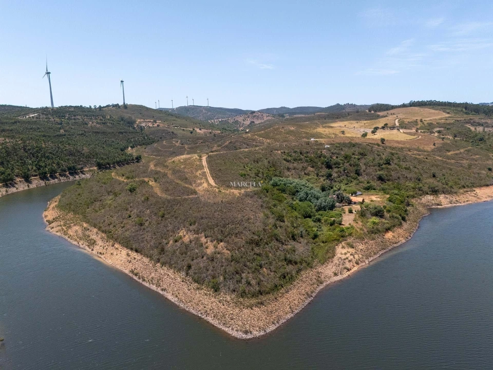 Terreno para Venda em Lagos (São Sebastião e Santa Maria) Foto 4