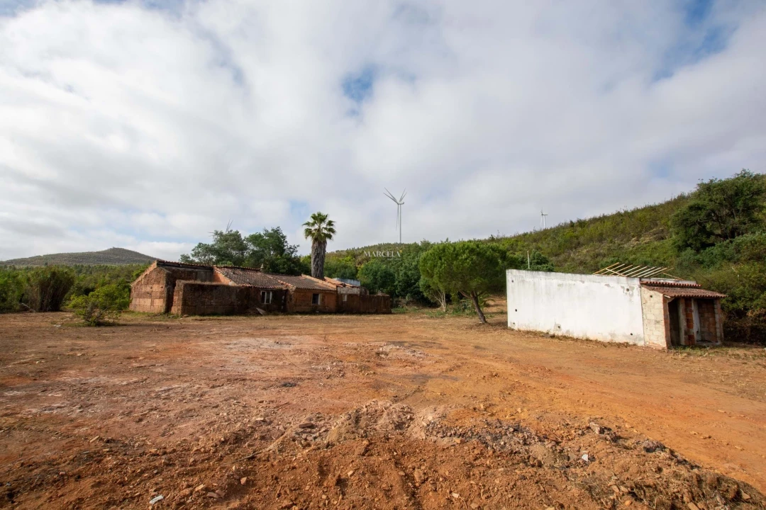 Terreno para Venda em Lagos (São Sebastião e Santa Maria) Foto 11