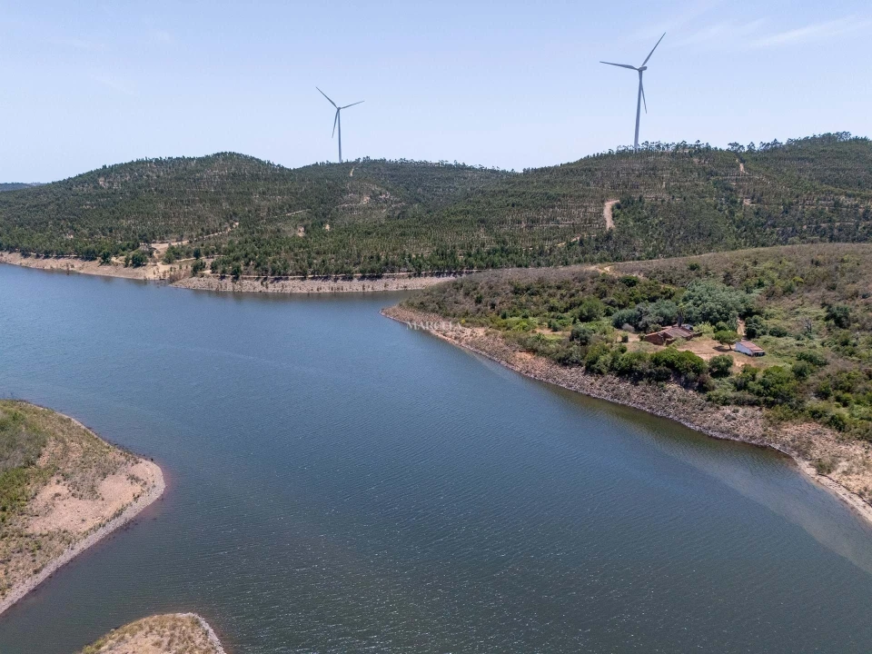 Terreno para Venda em Lagos (São Sebastião e Santa Maria) Foto 6