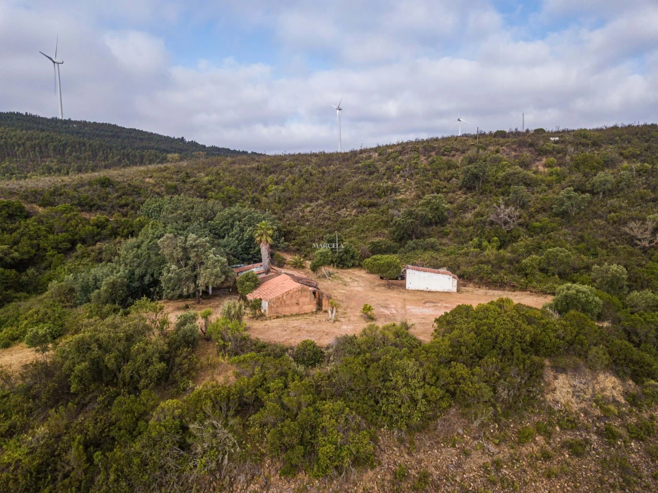 Terreno para Venda em Lagos (São Sebastião e Santa Maria) Foto 7