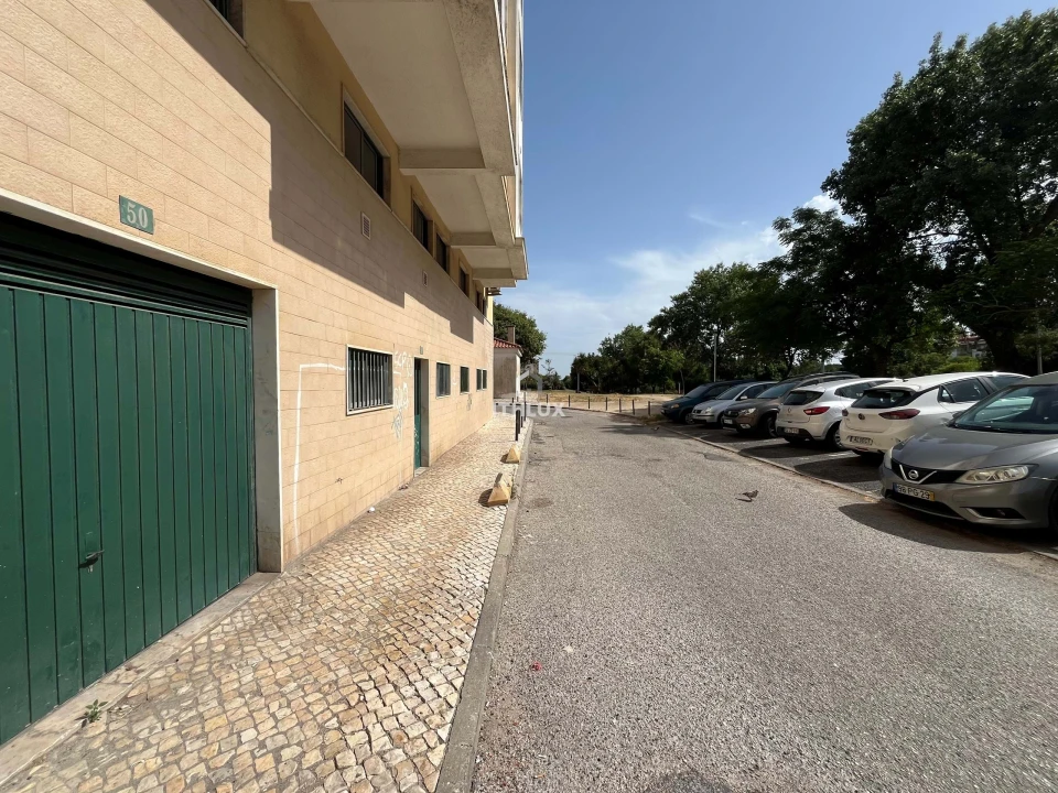 Garagem para Venda em Agualva e Mira-Sintra Foto 10