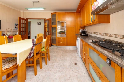 Moradia T6 para Venda em Santa Iria de Azoia, São João da Talha e Bobadela