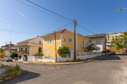 Moradia T6 para Venda em Santa Iria de Azoia, São João da Talha e Bobadela