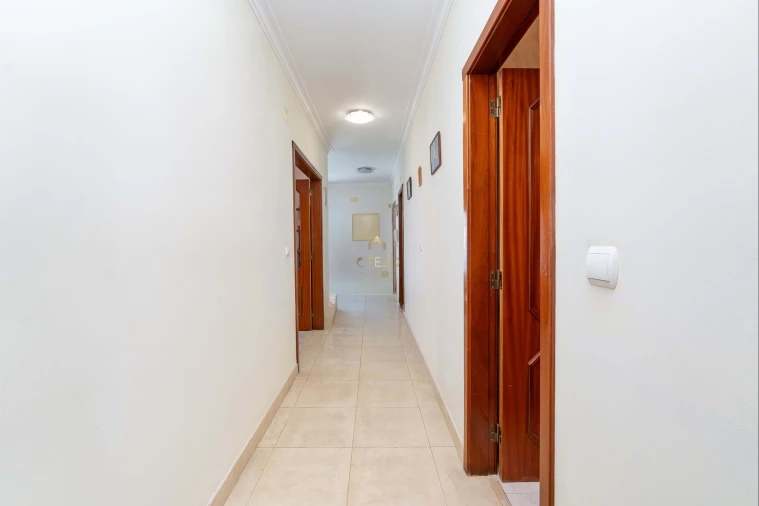 Moradia T6 para Venda em Santa Iria de Azoia, São João da Talha e Bobadela Foto 10