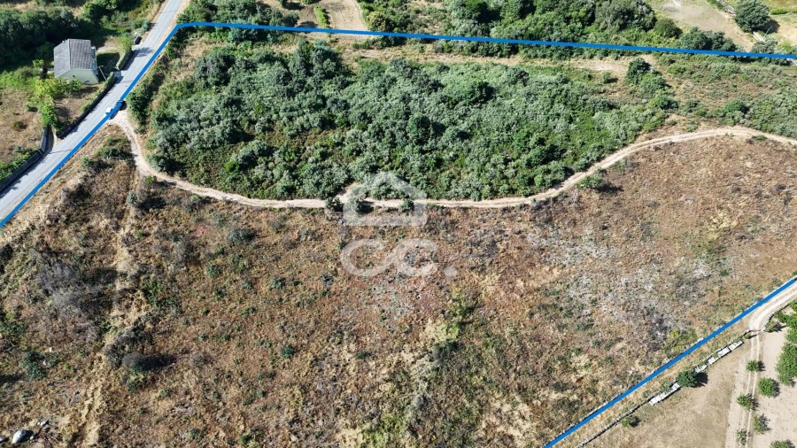Terreno para Venda em Bornes de Aguiar Foto 2