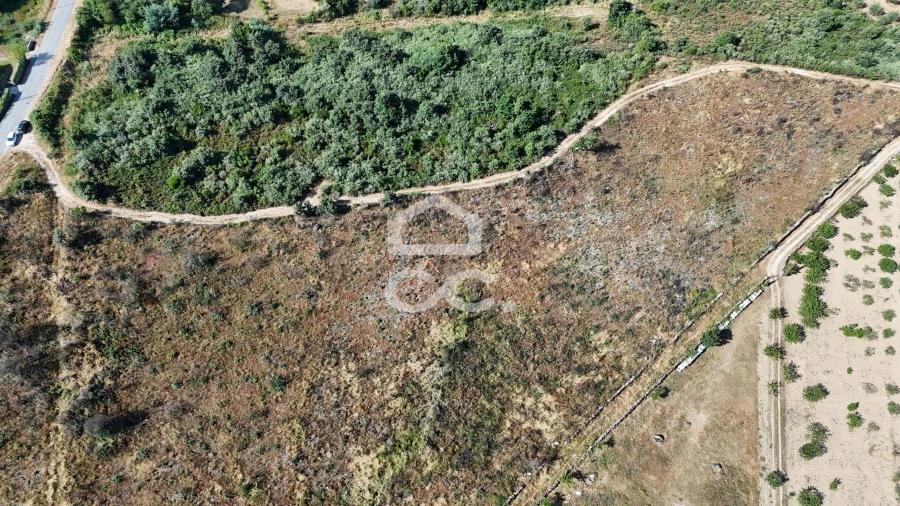 Terreno para Venda em Bornes de Aguiar Foto 13
