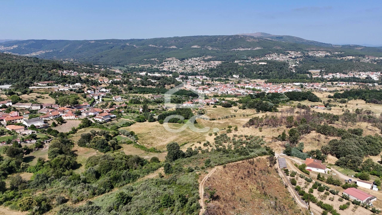 Terreno para Venda em Bornes de Aguiar Foto 15