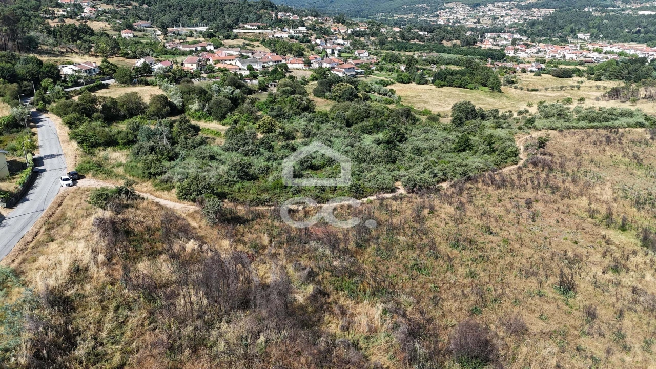 Terreno para Venda em Bornes de Aguiar Foto 7