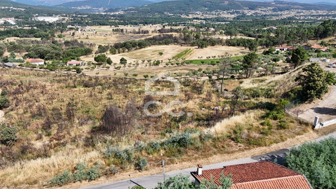 Terreno para Venda em Bornes de Aguiar Foto 19