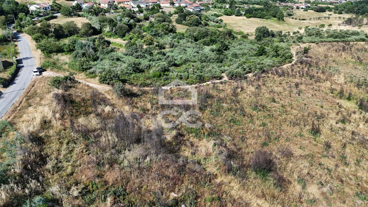 Terreno para Venda em Bornes de Aguiar Foto 6