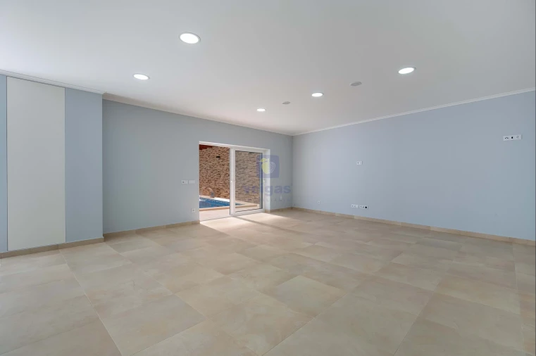 Moradia T4 para Arrendamento em Alfeizerão Foto 34