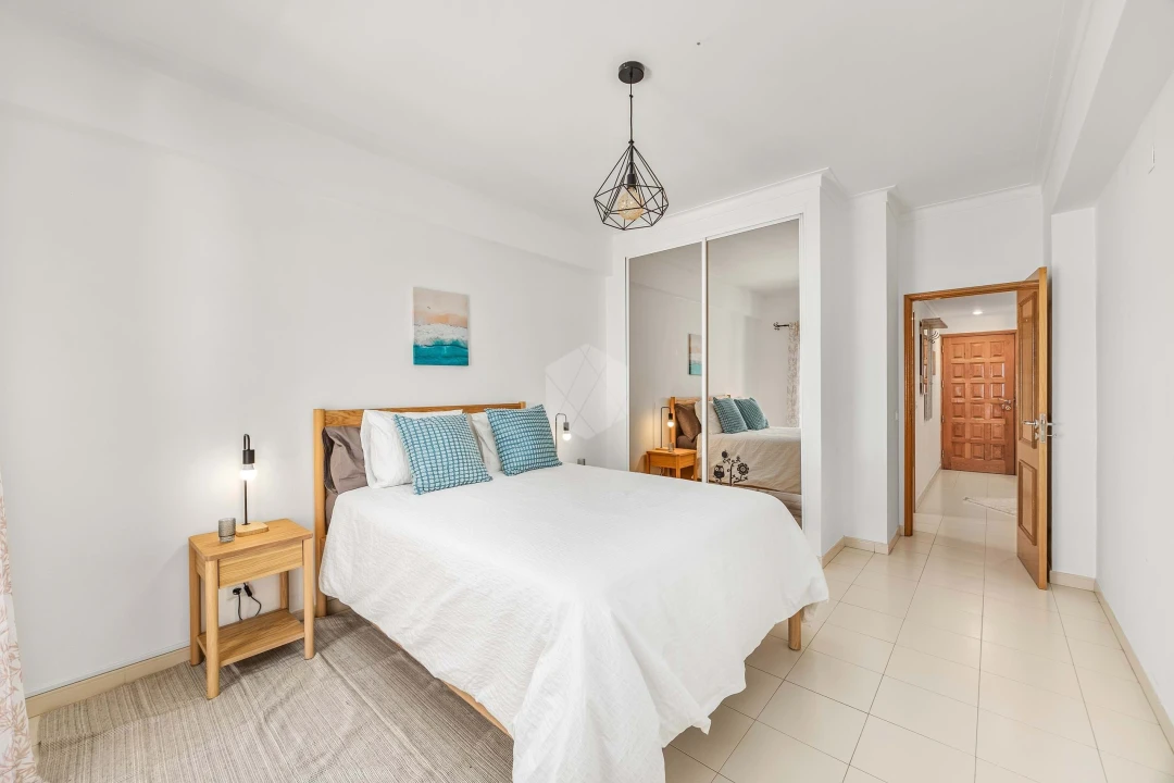 Apartamento T1 para Arrendamento férias em Porches Foto 35