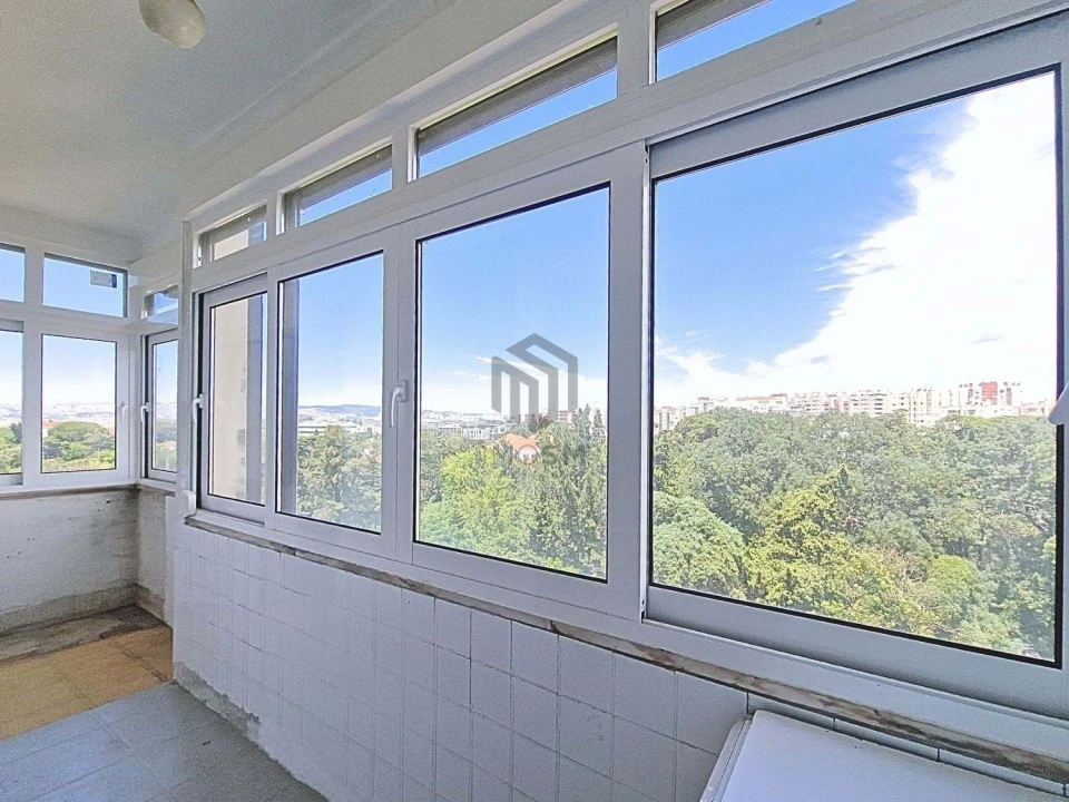 Apartamento T3 para Venda em Carnide Foto 15