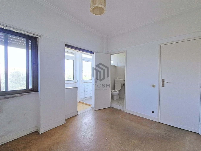 Apartamento T3 para Venda em Carnide Foto 18