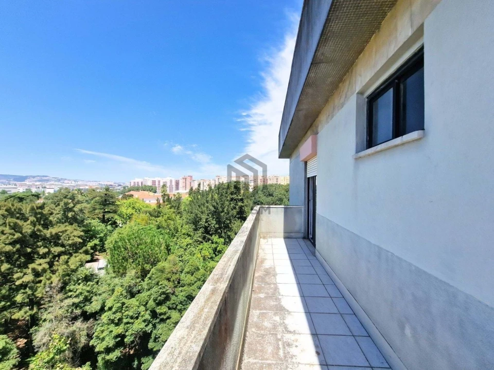 Apartamento T3 para Venda em Carnide Foto 8