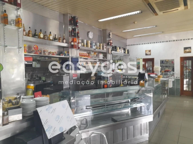 Negócio para Venda em Alvalade Foto 6