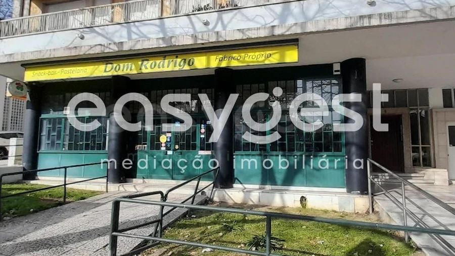 Negócio para Venda em Alvalade