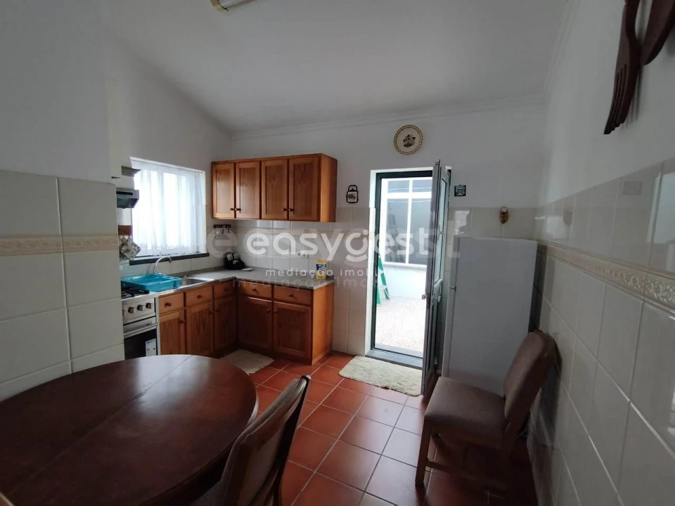 Prédio para Venda em Praia da Vitoria (Santa Cruz) Foto 10