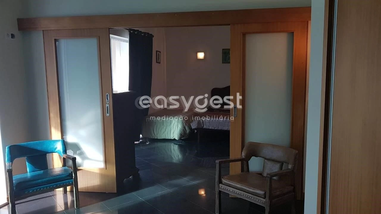 Prédio para Venda em Praia da Vitoria (Santa Cruz) Foto 18