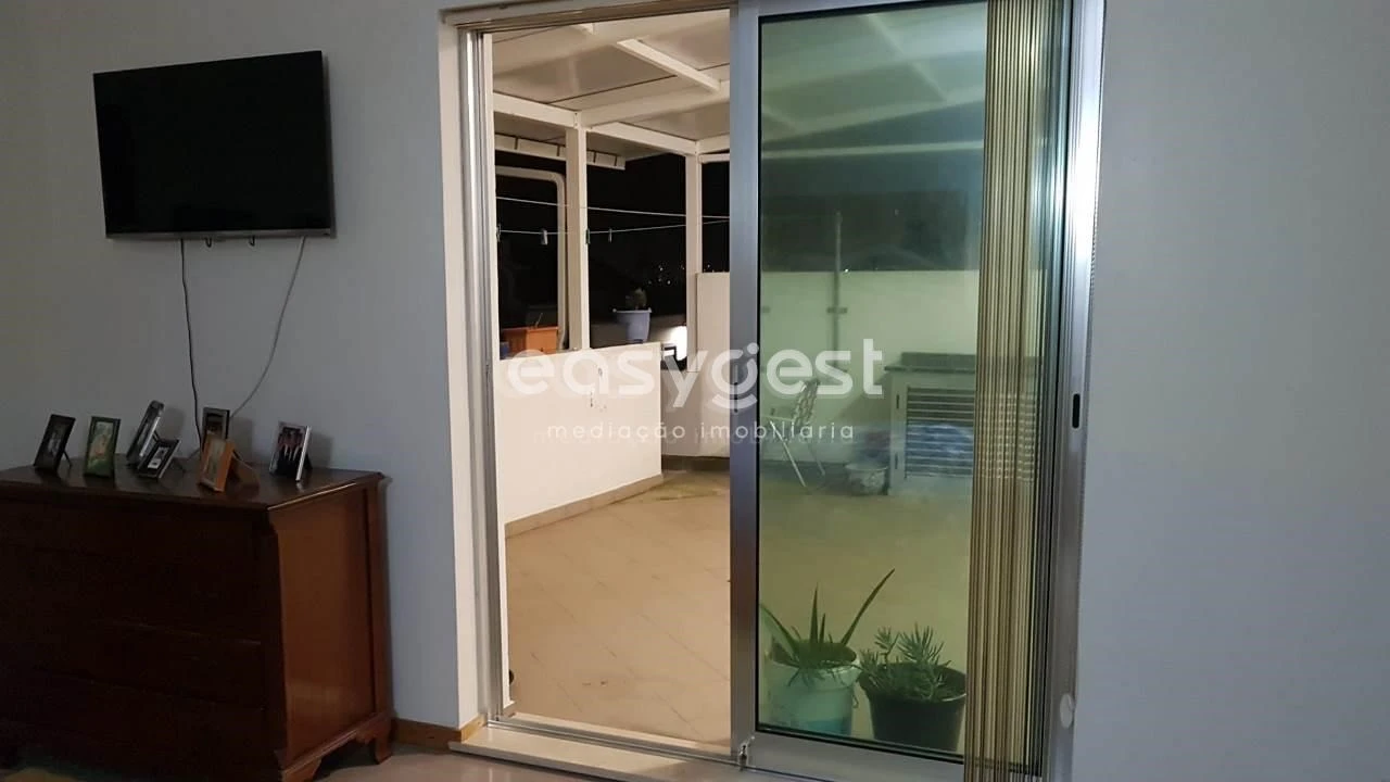 Prédio para Venda em Praia da Vitoria (Santa Cruz) Foto 27