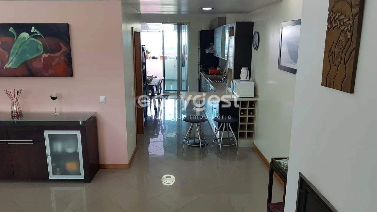 Prédio para Venda em Praia da Vitoria (Santa Cruz) Foto 34