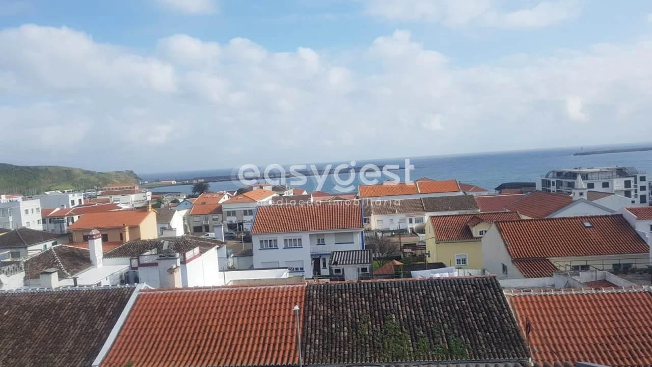 Prédio para Venda em Praia da Vitoria (Santa Cruz) Foto 38