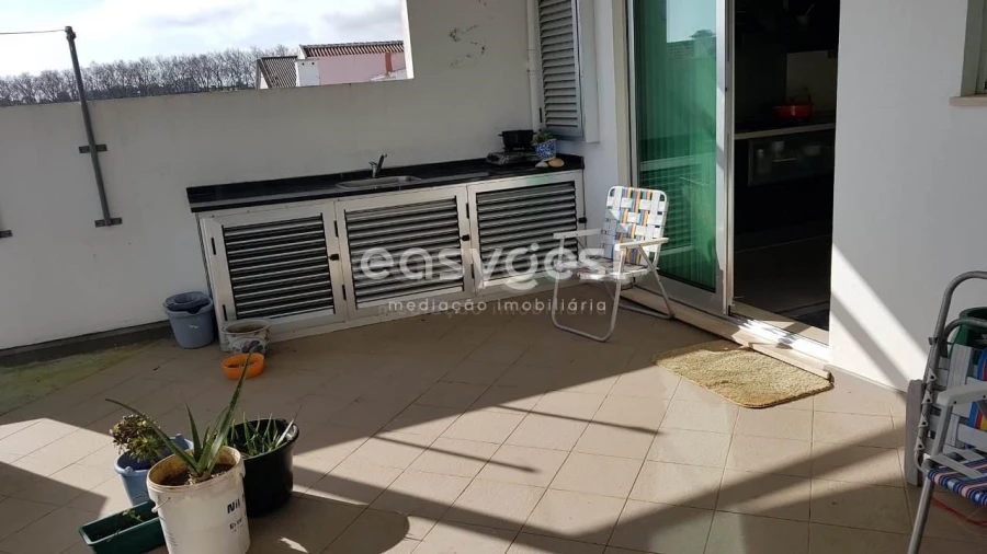 Prédio para Venda em Praia da Vitoria (Santa Cruz) Foto 25