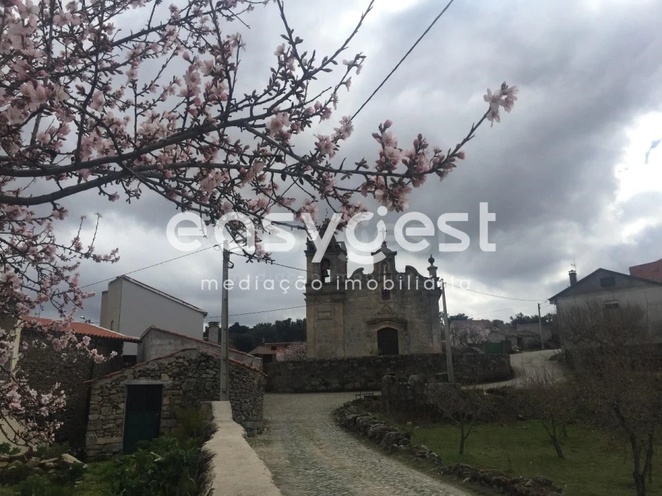 Moradia T2 para Venda em Castedo Foto 12