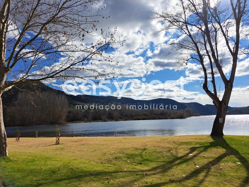 Moradia T2 para Venda em Castedo Foto 15