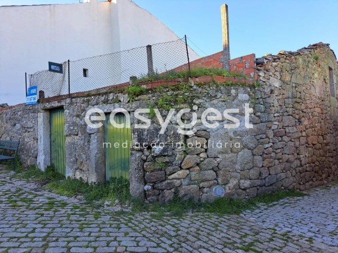 Moradia T2 para Venda em Castedo Foto 3